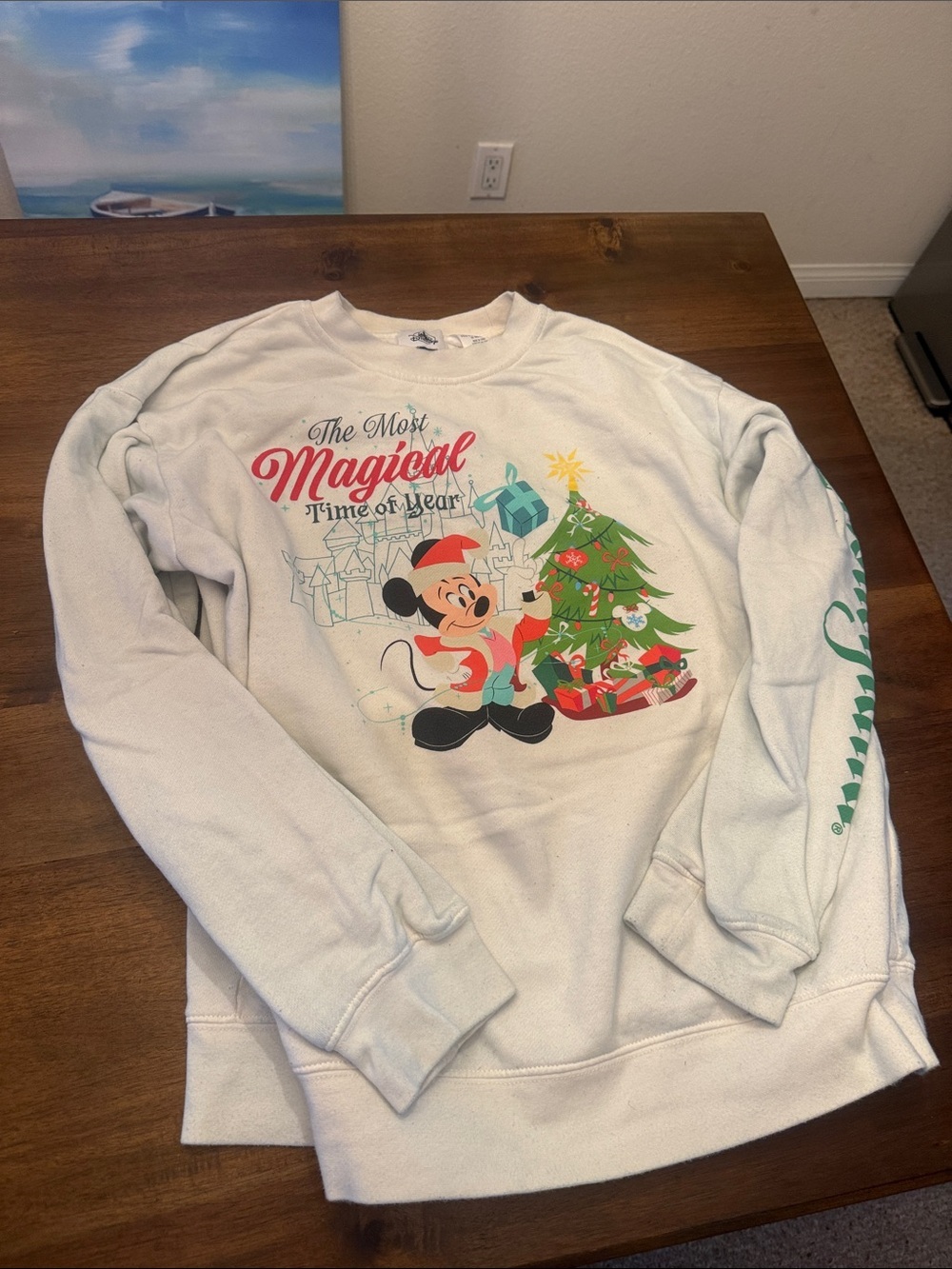 Disneyland | White Crewneck Sweatshirt with Mickey Mouse Holiday Graphic Size M